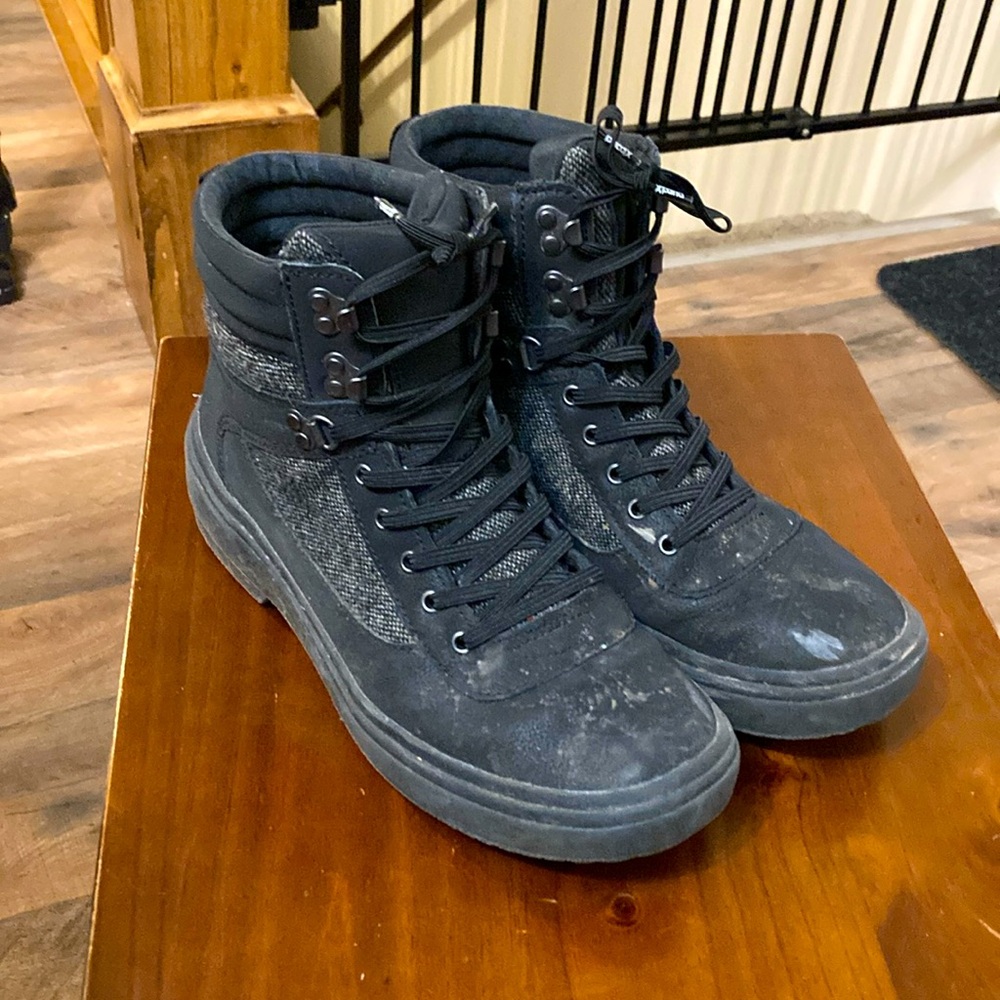 Merrell lace-up winter boots, insulated and waterproof
